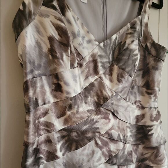 Pleated bodycon dress satin - Picture 2 of 3